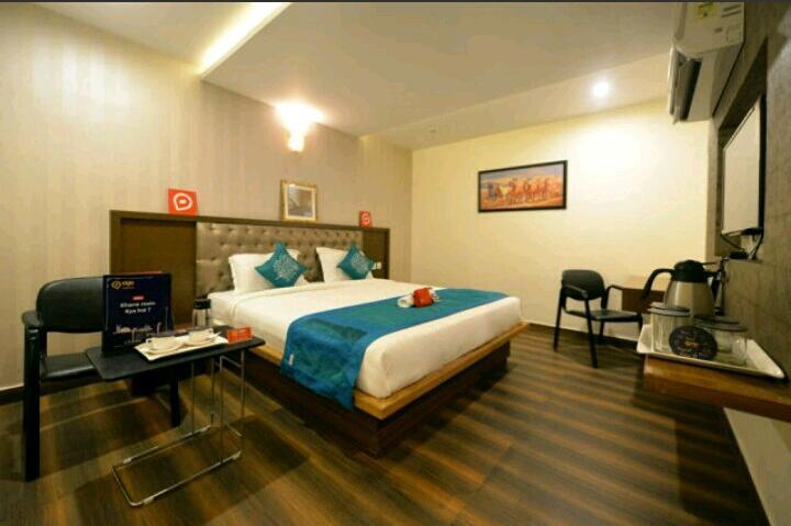 Sururnagar Capital O Surabhi Elite Near Miraj Cinemas - Shalini Shivani מראה חיצוני תמונה